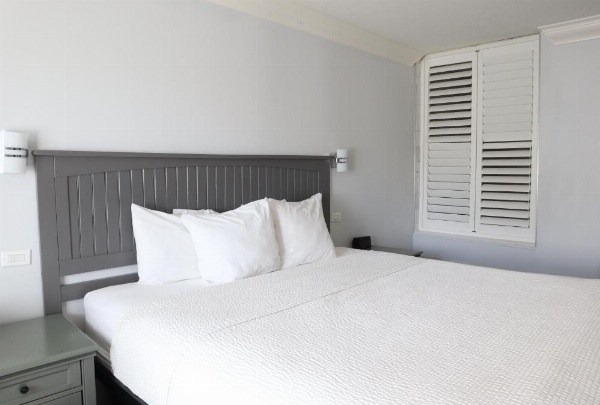 Days Inn by Wyndham Near City Of Hope image 26